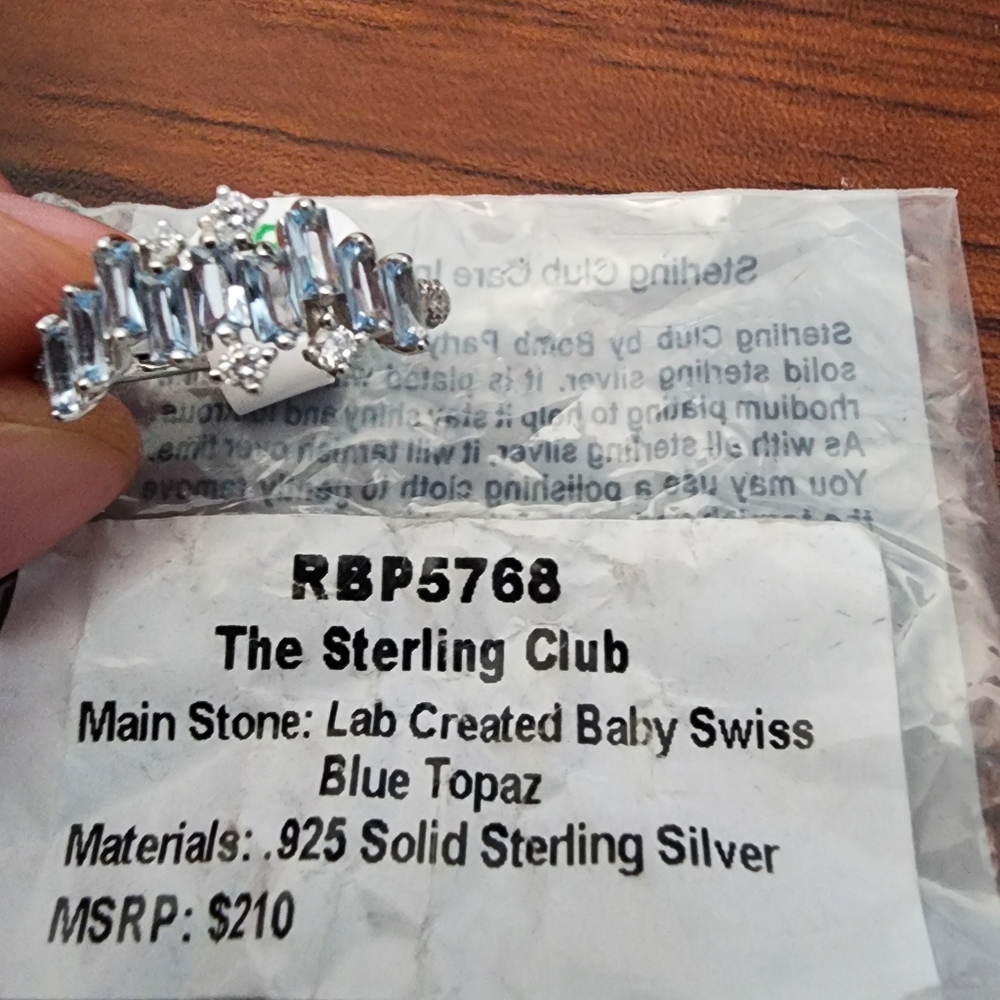 The Sterling Club Size 8 Bomb Party